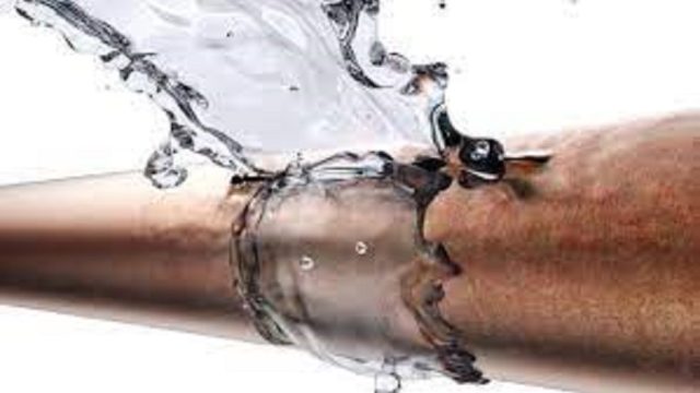 ظاهرة صدمة الماء water hammer phenomenon