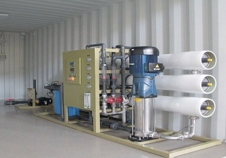كيف تضمن أنظمة التناضح العكسي سلامة منتجاتك وسمعة علامتك التجارية - How Reverse Osmosis Systems Ensure the Safety of Your Products and Your Brand's Reputation